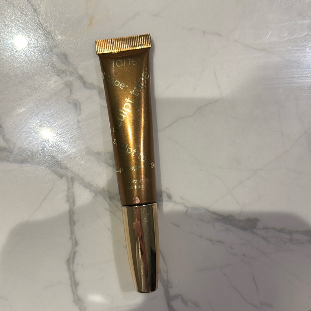 Tarte sculpt tape. Soft bronze contour bronzer